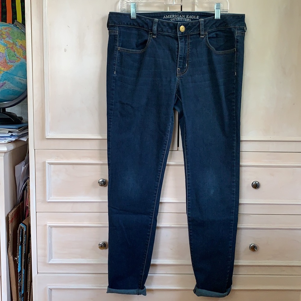 AEO WOMENS BLUE JEANS